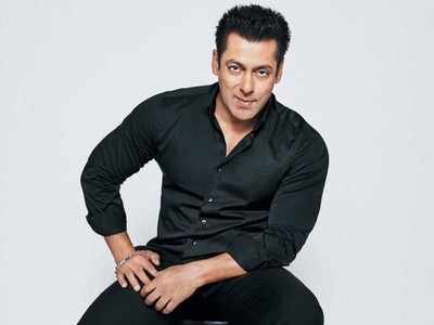 Salman Khan's lawyer claims getting death threat call