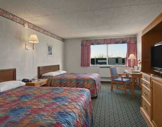 Winnipeg Thriftlodge Hotel