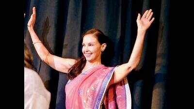 Ashley Judd: In Delhi, Ashley Judd talks teenage sex abuse, saves ...