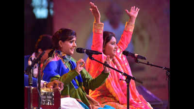 Nooran sisters weave Sufi music magic at Lokrang