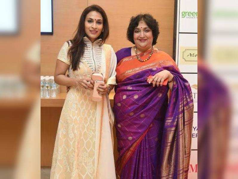 Aishwarya Dhanush and Latha Rajinikanth are all smiles at the Femina ...