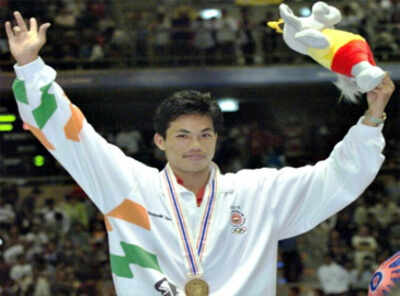 Cancer gives boxing’s golden boy a tough fight | India News - Times of ...