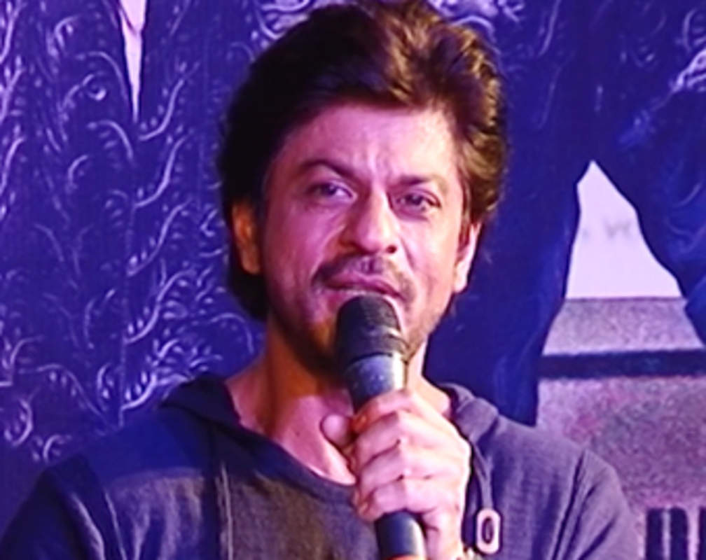 
Don't want to associate with politics ever: Shah Rukh Khan
