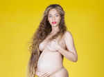 Beyonce Knowles releases intimate pregnancy photo album