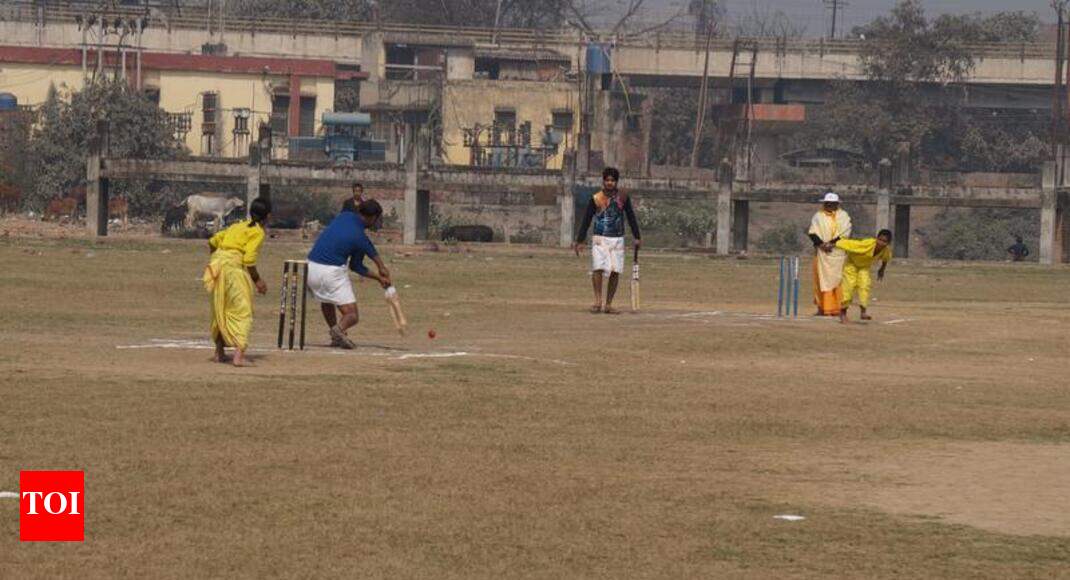 Howzat! Cricket in Dhotikurta, commentary in Sanskrit Varanasi News