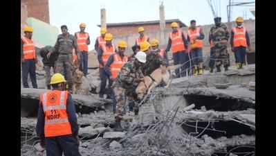 Kanpur building collapse toll 8