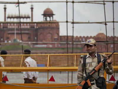 Delhi: Suspicious object in Red Fort