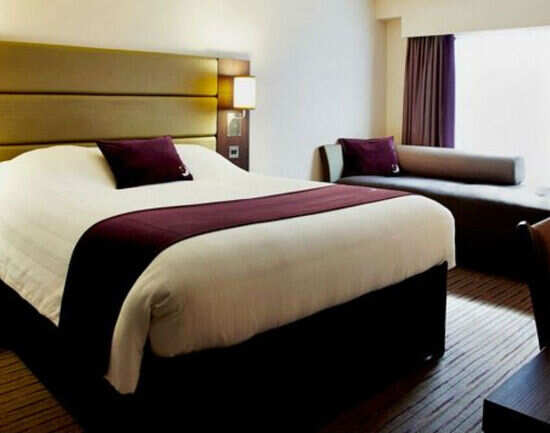Premier Inn Glasgow Stepps