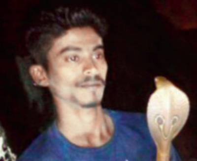 Belapur youth dies in ‘cobra kiss’ stunt