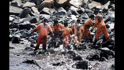 NGT seeks response of Centre, Tamil Nadu on oil spill
