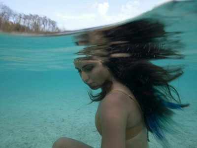 Katrina Kaif looks stunning in this underwater picture
