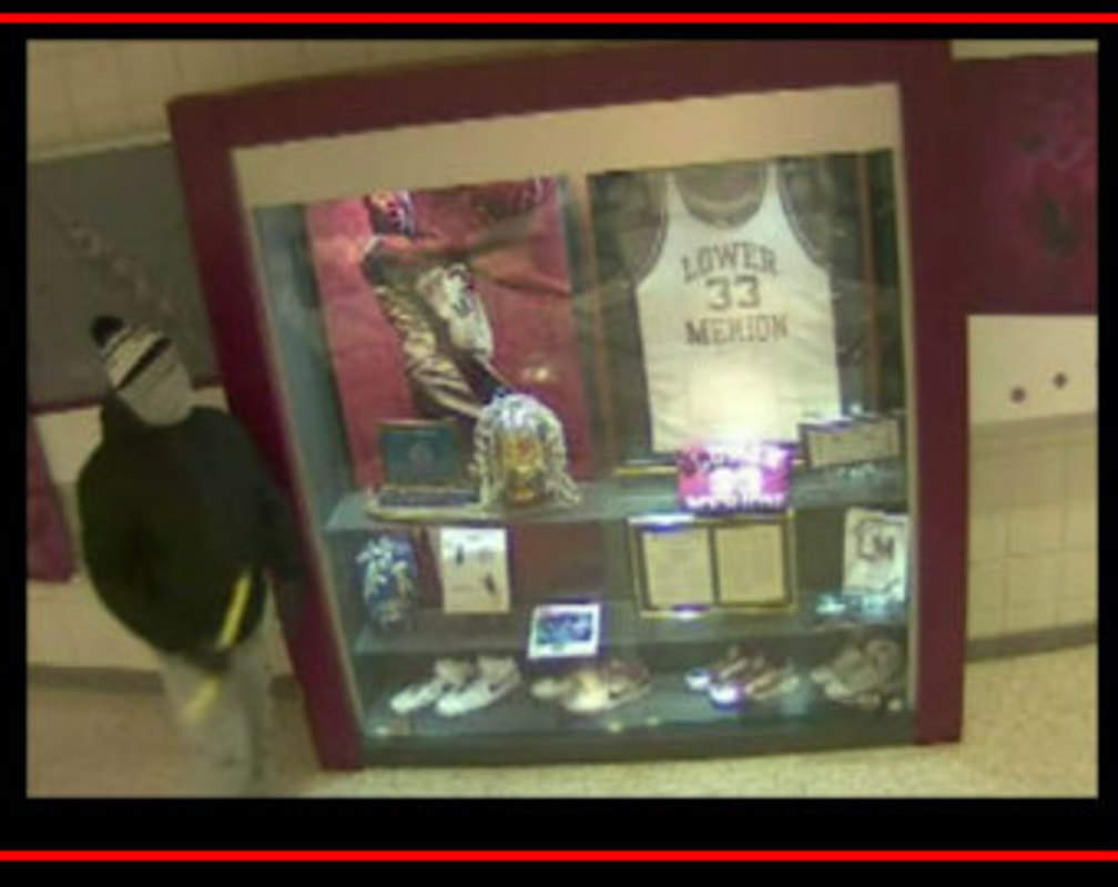 
On cam: Thieves steal NBA star's memorabilia
