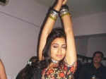 Shriya Saran dancing