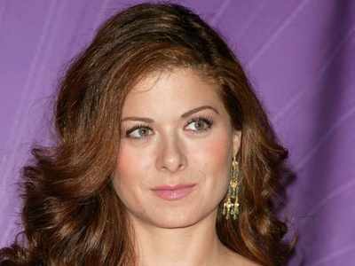 Debra Messing reveals 'A Walk in the Clouds' director harassed her