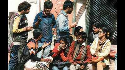 Poll debate, served hot daily at Lucknow University canteen