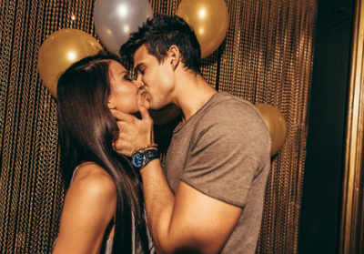 Know everything about Happy Kiss Day 2025