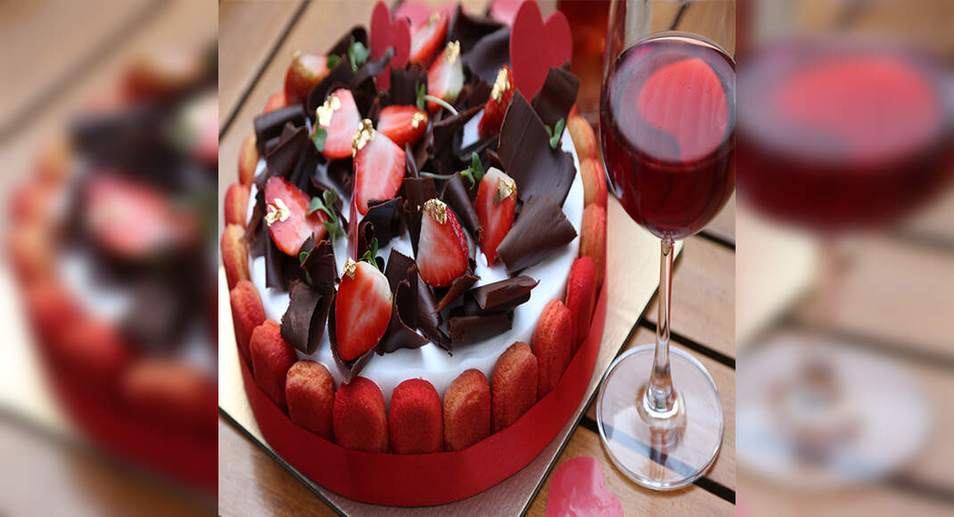Rose Wine Infused Strawberry Tiramisu Recipe: How to Make Rose Wine Infused Strawberry Tiramisu Reci
