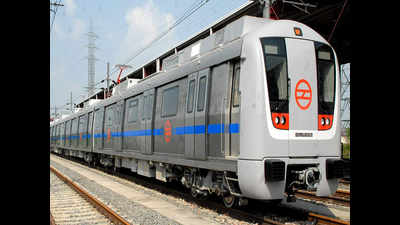 Erratic power supply again hits Delhi Metro services