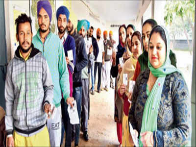 <arttitle><b>This Bijnor village to decide </b><b>fate of two candidates</b></arttitle>