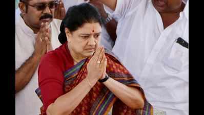Sasikala in jail, governer may swear in her proxy as CM today