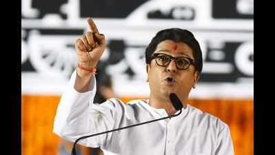 Raj Thackeray targets Sena over support to BJP, calls bickering an eyewash