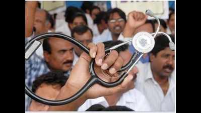 Govt cracks whip, asks hospitals to stock stents at capped prices