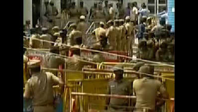 Violence in TN assembly, DMK MLAs heckle speaker