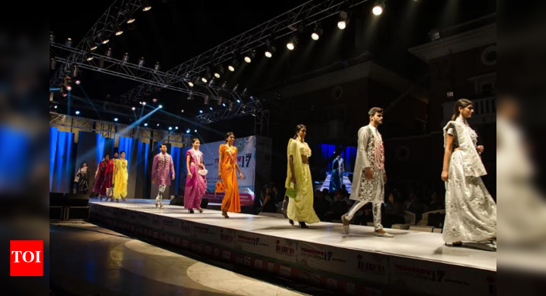 Fashion show hardsells Bengal textiles Kolkata News Times of India
