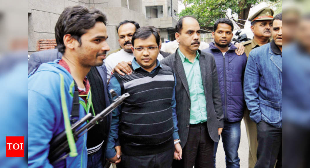 Noida Online Fraud Case Noida Online Fraud Accused In Ed Judicial