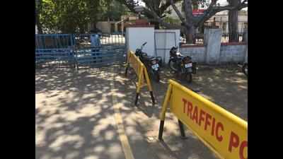 Tense cops lock police station main gate