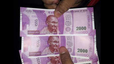 Fake Rs 2000 notes from 'Children Bank of India' at Delhi SBI ATM