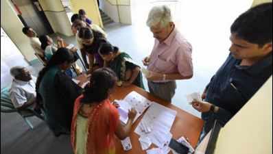 Last-minute voting can play vital role in poll result
