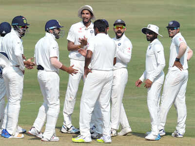 Live Blog: India vs Australia, 1st Test, Pune