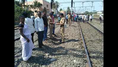 Three students die after falling off suburban train in Chennai