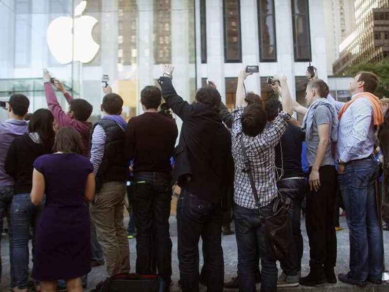 The story of how Steve Jobs saved Apple from disaster | Gadgets Now