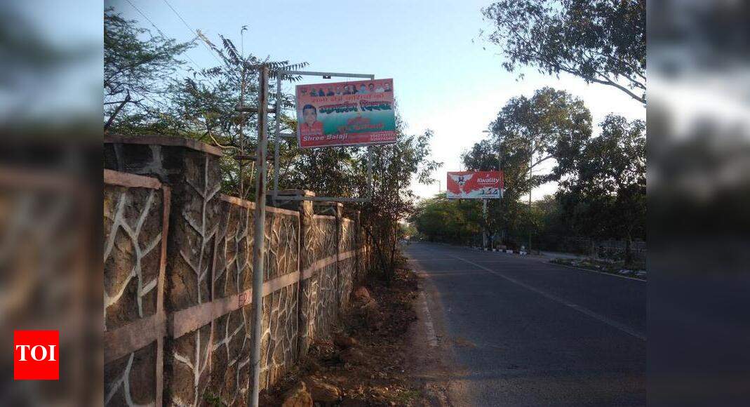 Misuse of traffic signage pole - Times of India
