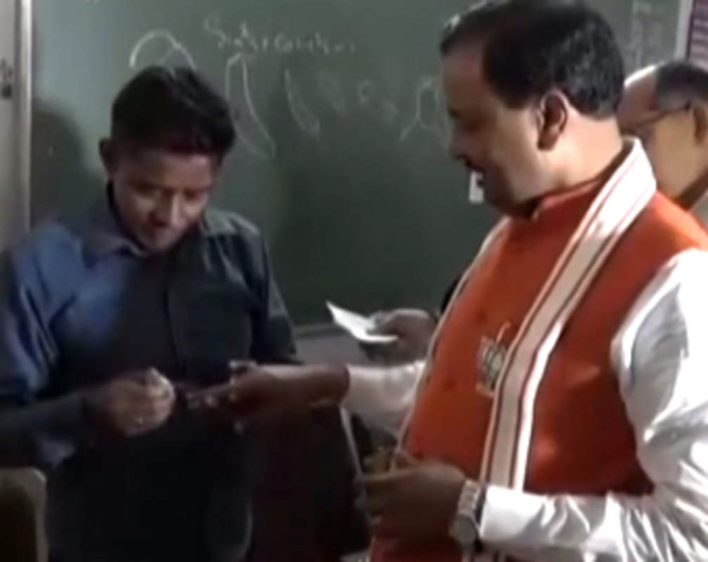 
Case registered against Keshav Prasad Maurya for wearing lotus symbol while casting vote
