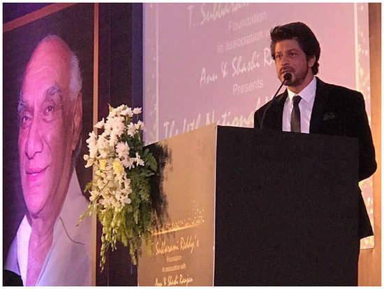 Shah Rukh Khan honoured with Yash Chopra Memorial Award