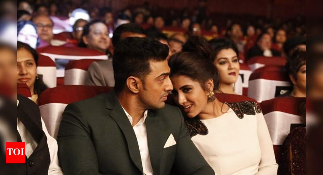Dev and Rukmini were inseparable at the Filmfare Awards | Bengali Movie ...