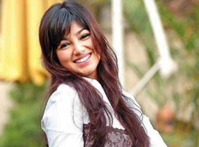 Ayesha Takia shuts down trolls over plastic surgery 'rumours'