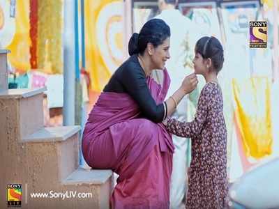 Kuch Rang Pyar Ke Aise Bhi February 27, 2017 written update: Suhana meets her grandmother Ishwari in the temple