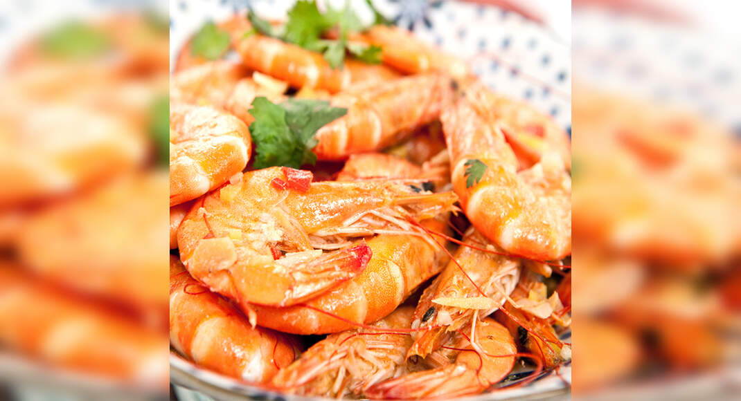 Garlic Prawns Recipe: How to Make Garlic Prawns Recipe | Homemade Garlic Prawns Recipe