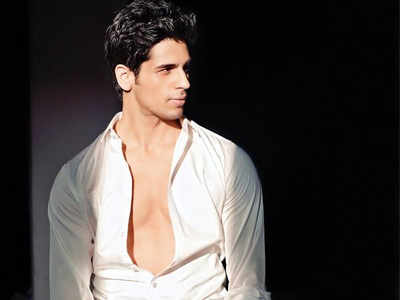 Sidharth Malhotra wants to feature in this ‘90s remake