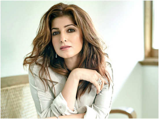 Twinkle Khanna becomes the face of a salon hair brand!