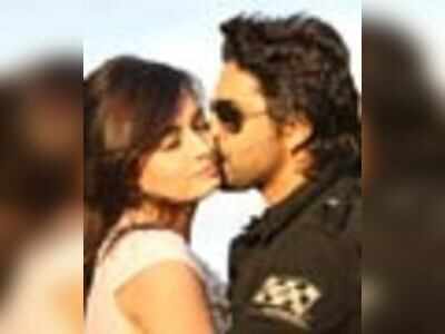 Box Office Report For Love Sex Aur Dhokha Shaapit And Lahore