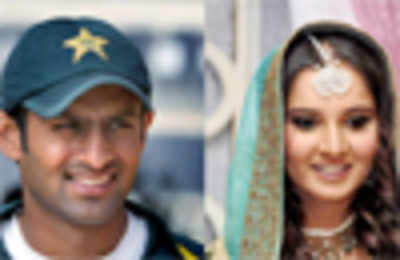 Sania Mirza collects Pakistan visa