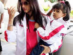 Aaradhya Bachchan with mommy Ash