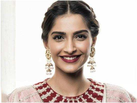 EXCLUSIVE! Sonam Kapoor admits she leaves her own parties!