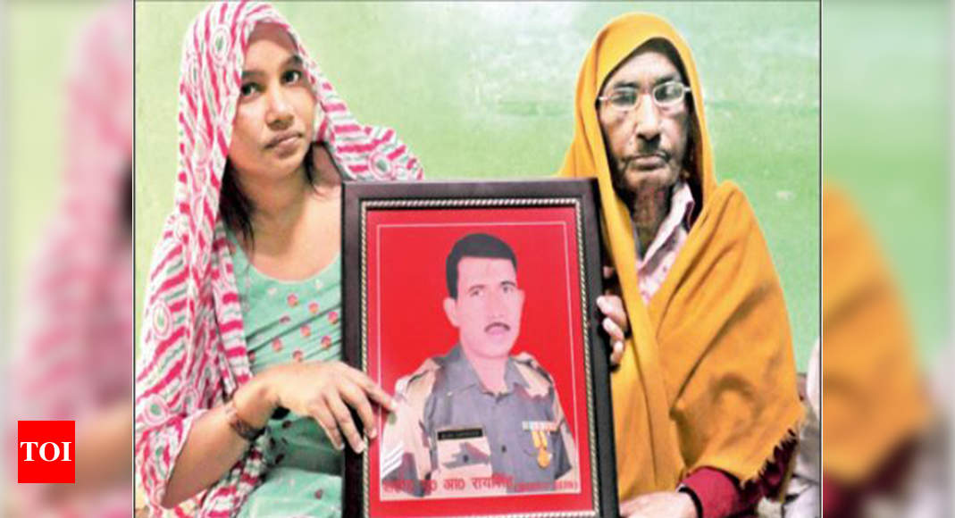 Compensation delayed, BSF martyr�s wife can�t afford kids� education ... image pic