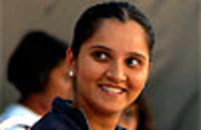 Sania should follow tradition, play for Pakistan after marriage: PTF chief